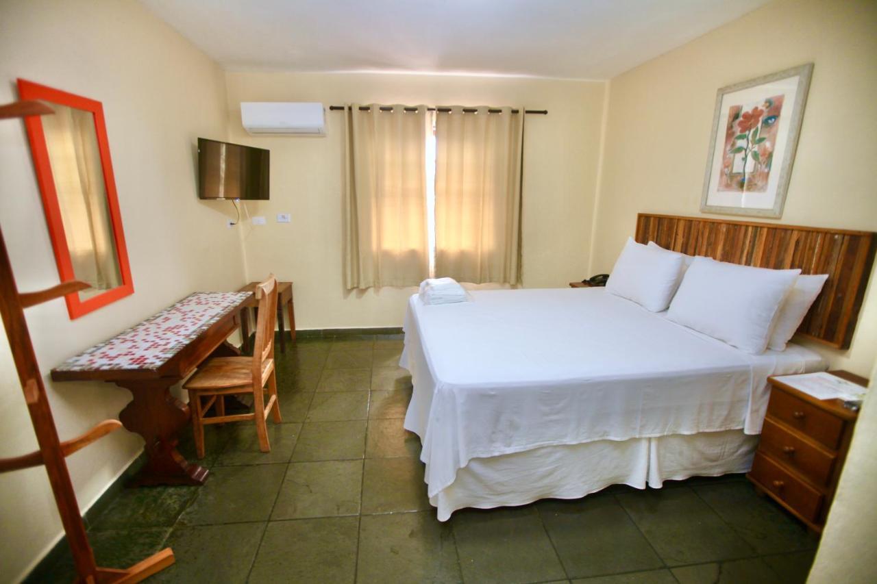 איליה-בלה Colonial Hotel מראה חיצוני תמונה